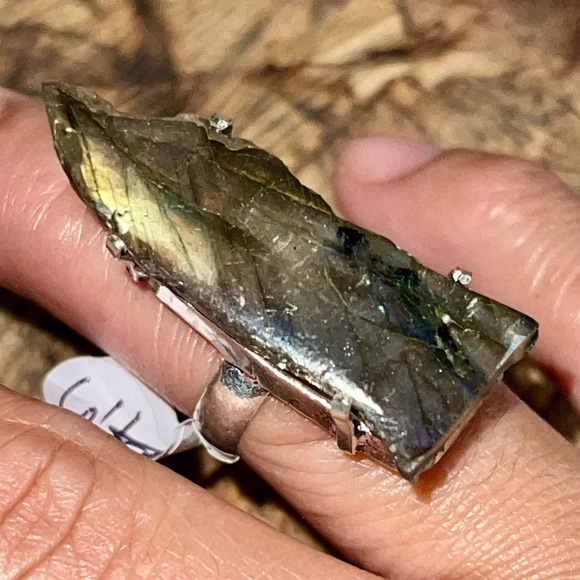 Raw Labradorite Ring Size 6 1/4 - Picture 7 of 15